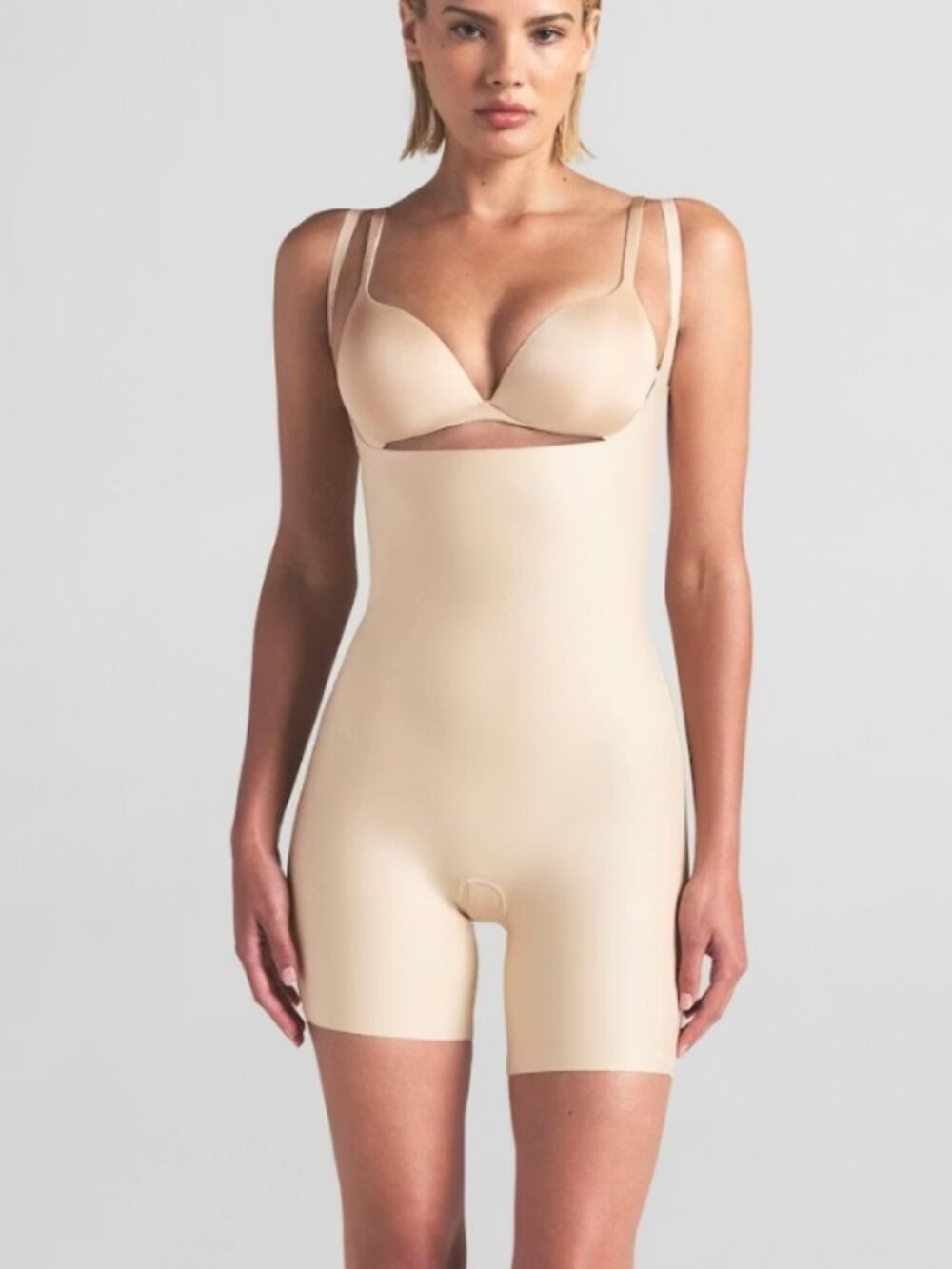 NEW SKIMS Body Core Sculpt Open Bust Bodysuit Shapewear Sand Medium NWT